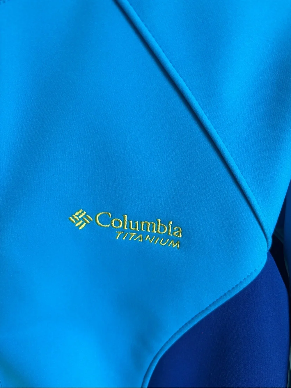 Columbia Titanium Omni-Heat Women’s Softshell Jacket Size S Blue